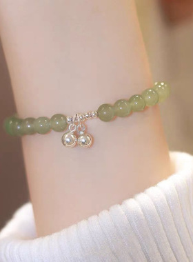 梦幻铃丨天然毕业级7A和田玉S925纯银小铃铛复古文艺弹力绳手链