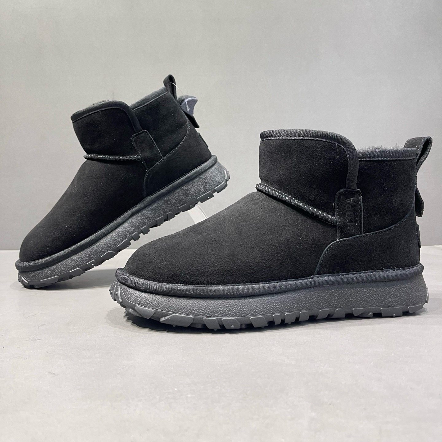 海丽男鞋冬季厚底棉靴下雪天羊毛一体保暖御寒真皮个性轻奢雪地靴