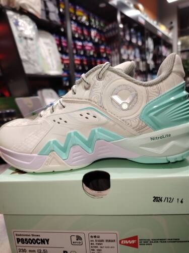 全新VICTOR/威克多平步青云系列羽毛球鞋运动鞋P8500CNY C90NLite