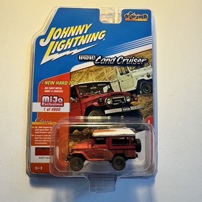 乔尼JohnnyLightning 1:64 Toyota 丰田兰德酷路泽 锈迹红色