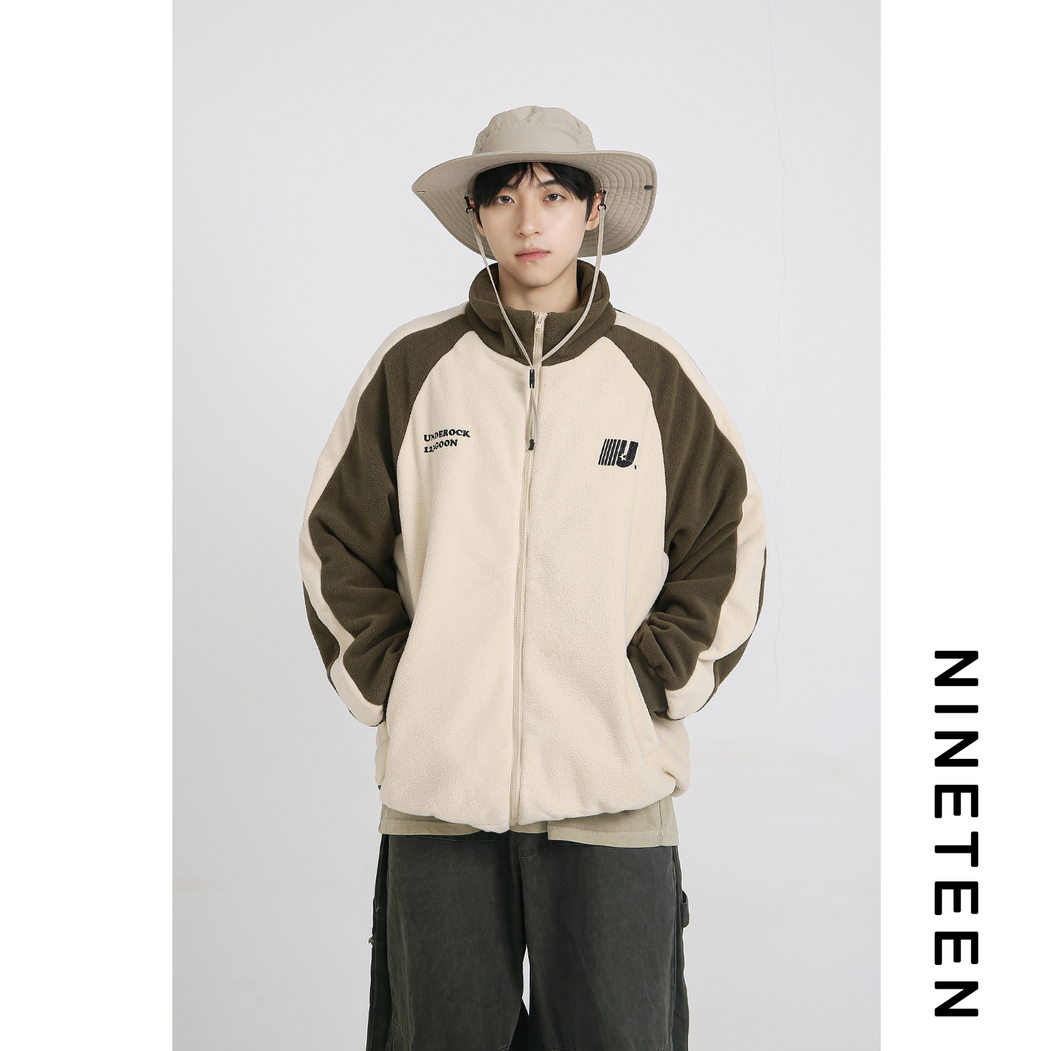 十九秋/冬季新款日系立领刺绣羊羔毛外套宽松休闲学生保暖卫衣男