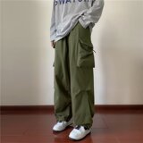 军绿色