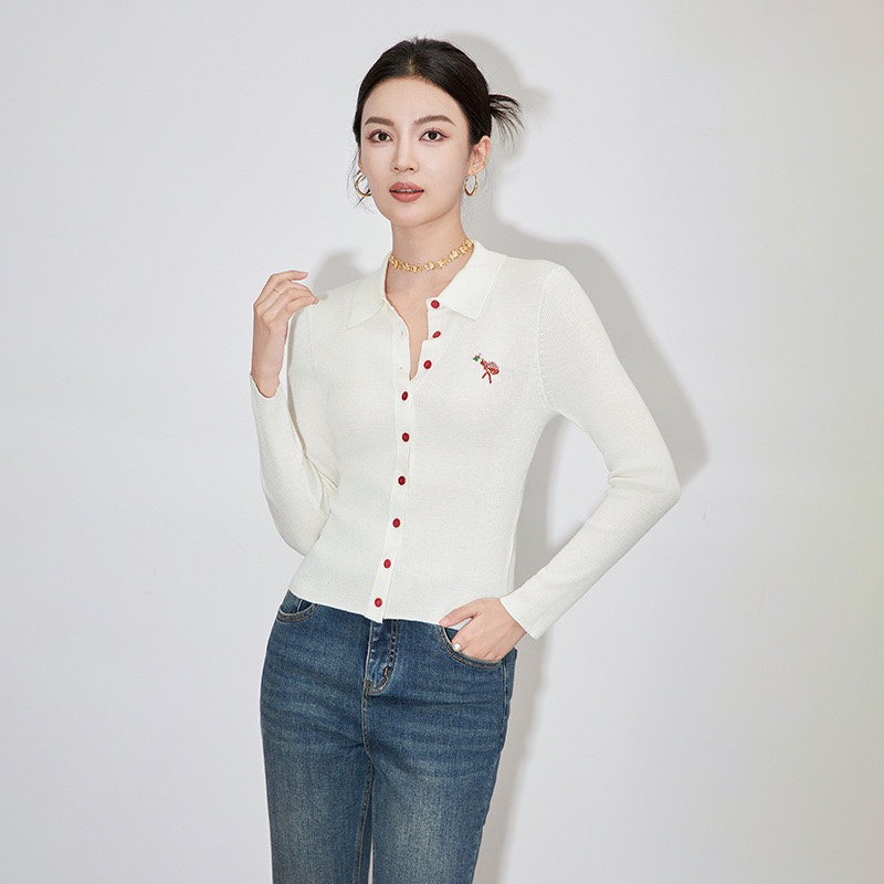 极细美丽诺羊毛撞色纽扣开衫