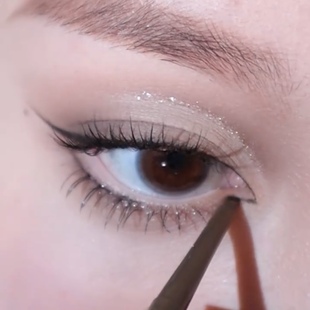 用它开眼角就没失手过 橘朵砍刀眼线胶笔 扁头新手顺滑好画持久