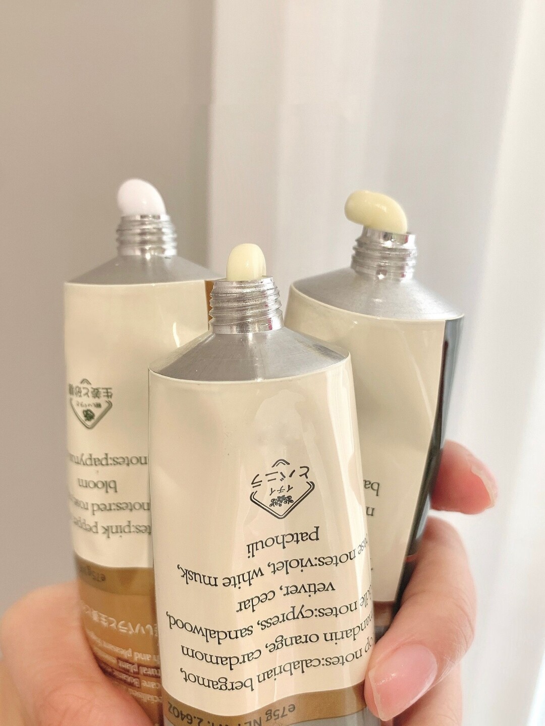 白桃味の护手霜aarye味道都好闻