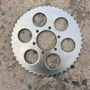 柴特摩托博格与娜迦250车通用复仇者后牙盘配件链盘大齿轮530原装