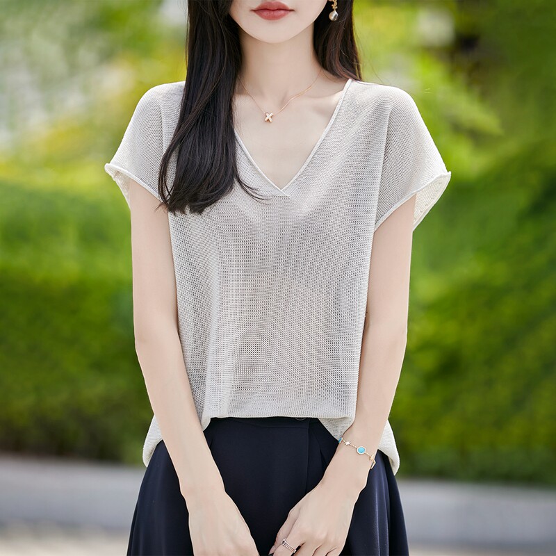 新款无缝珍珠麻轻薄V领针织短袖女夏季简约宽松显瘦卷边百搭上衣