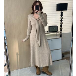 Q了个T胖mm大码绝美春装新款女装新款气质针织打底微胖显瘦连衣裙