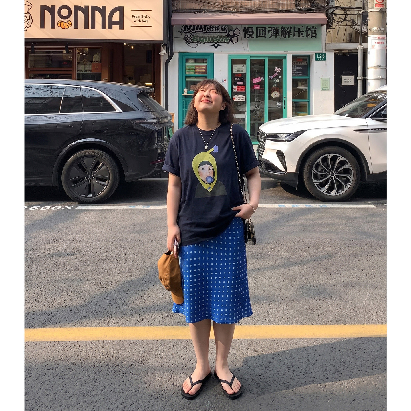Q了个T大码女装微胖mm2026超火巨好看显瘦遮肚上衣波点显瘦半裙