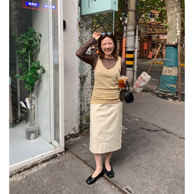 Q了个T大码女装秋季新款微胖mm网纱长袖内搭浅黄色吊带上衣