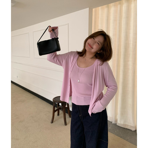 Q了个T早秋大码女装微胖mm针织开衫吊带两件套巨好看高级感上衣