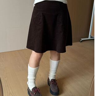 Q了个T 微胖mm大码女装冬季显瘦含棉灯芯绒半身裙