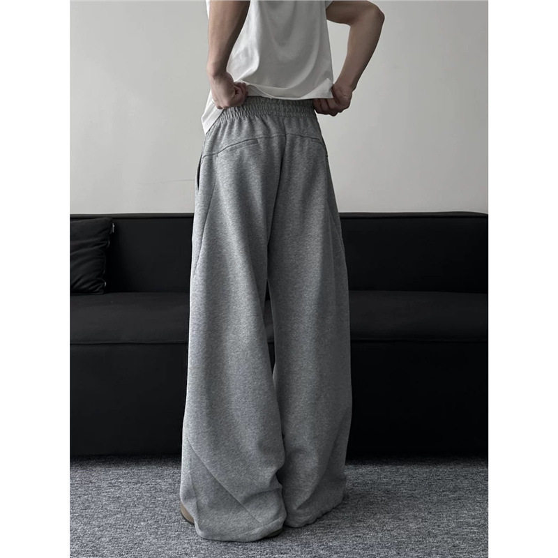 美式高街廓形弯刀休闲裤男宽松阔腿设计感立体裁剪结构运动卫裤潮