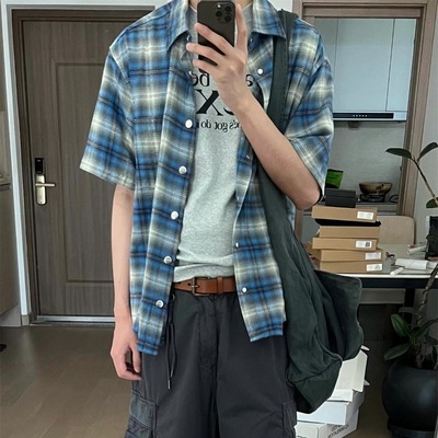 夏季翻领蓝色格子短袖衬衫男生美式cleanfit高街痞帅半袖透气叠穿