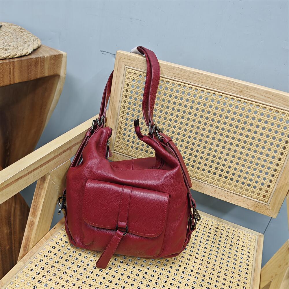 真皮腋下斜挎女包女士双肩背包