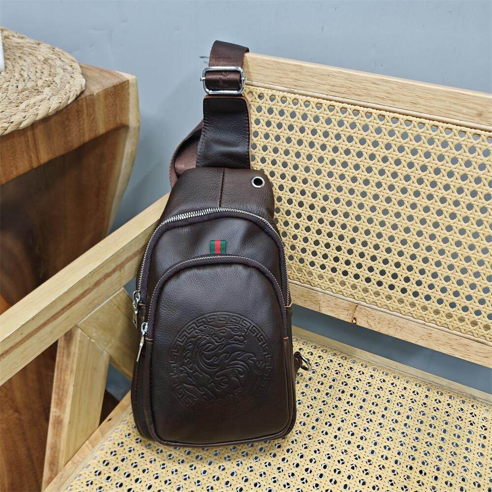 头层牛皮软皮男士胸包真皮专柜百搭休闲2025新款品牌时尚斜挎男包,箱包皮具/热销女包/男包,胸包,淘宝优惠券,粉丝福利购,淘宝优惠卷