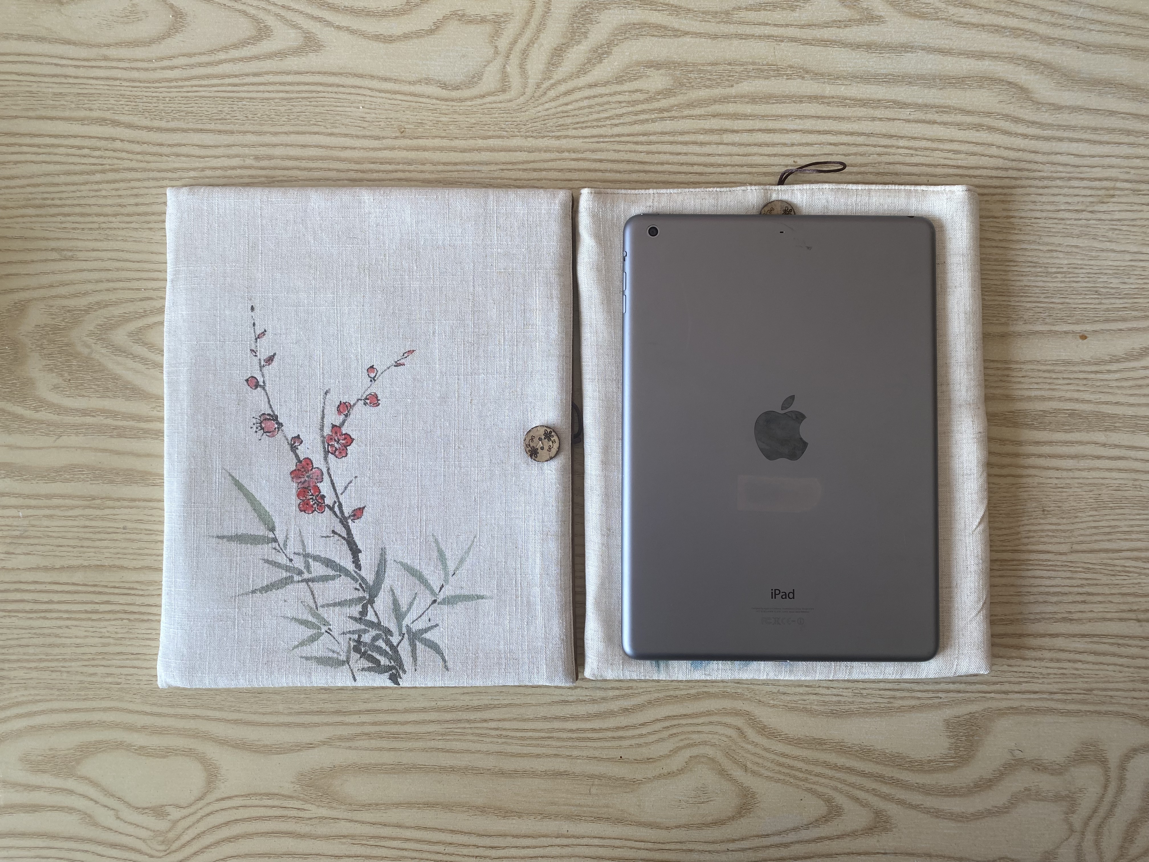 国风手绘棉麻iPad收纳包中式布艺大平板保护套梅花图案手绘内胆包