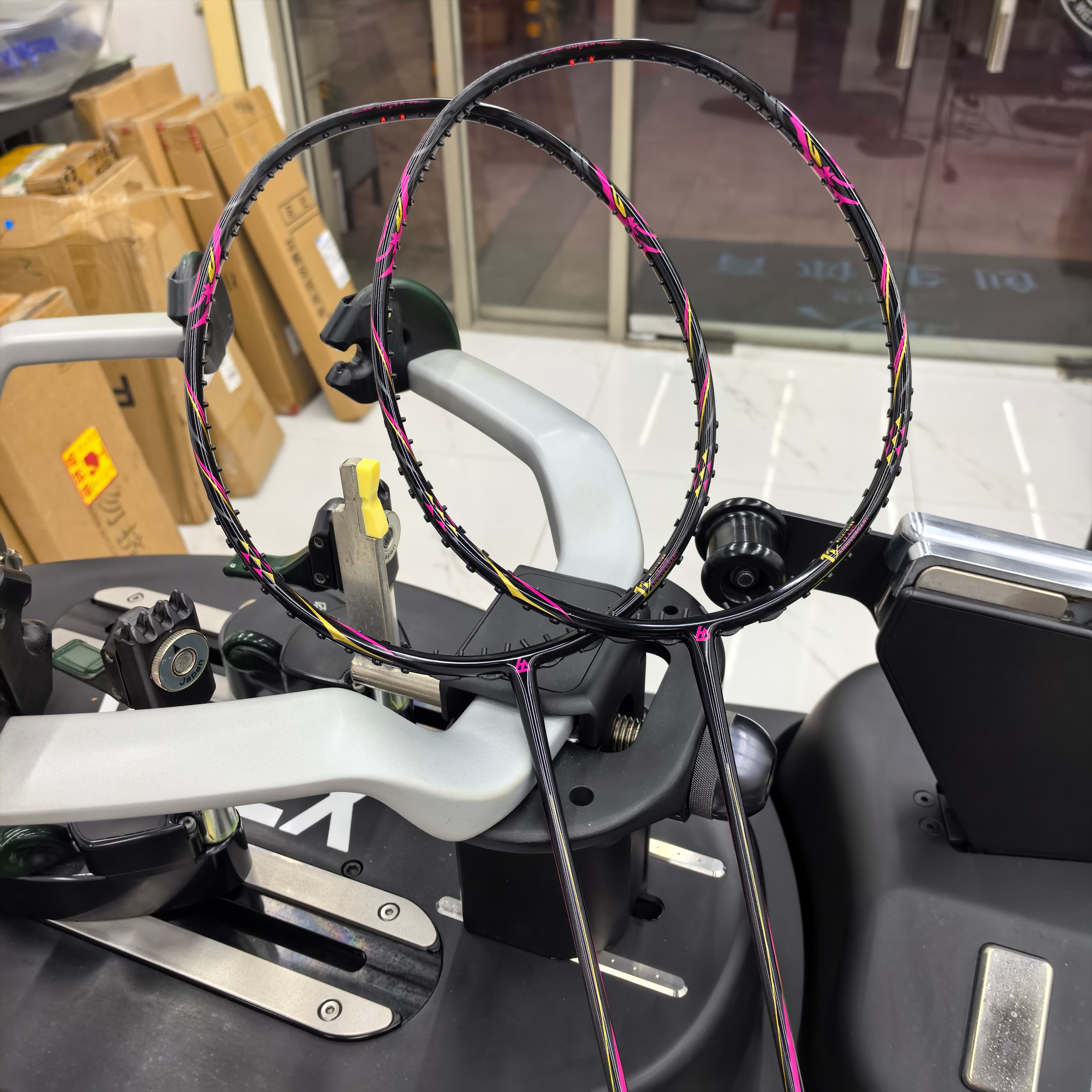 【创生体育】JMGPRO击破11周年纪念款速度进攻高端碳纤维羽毛球拍