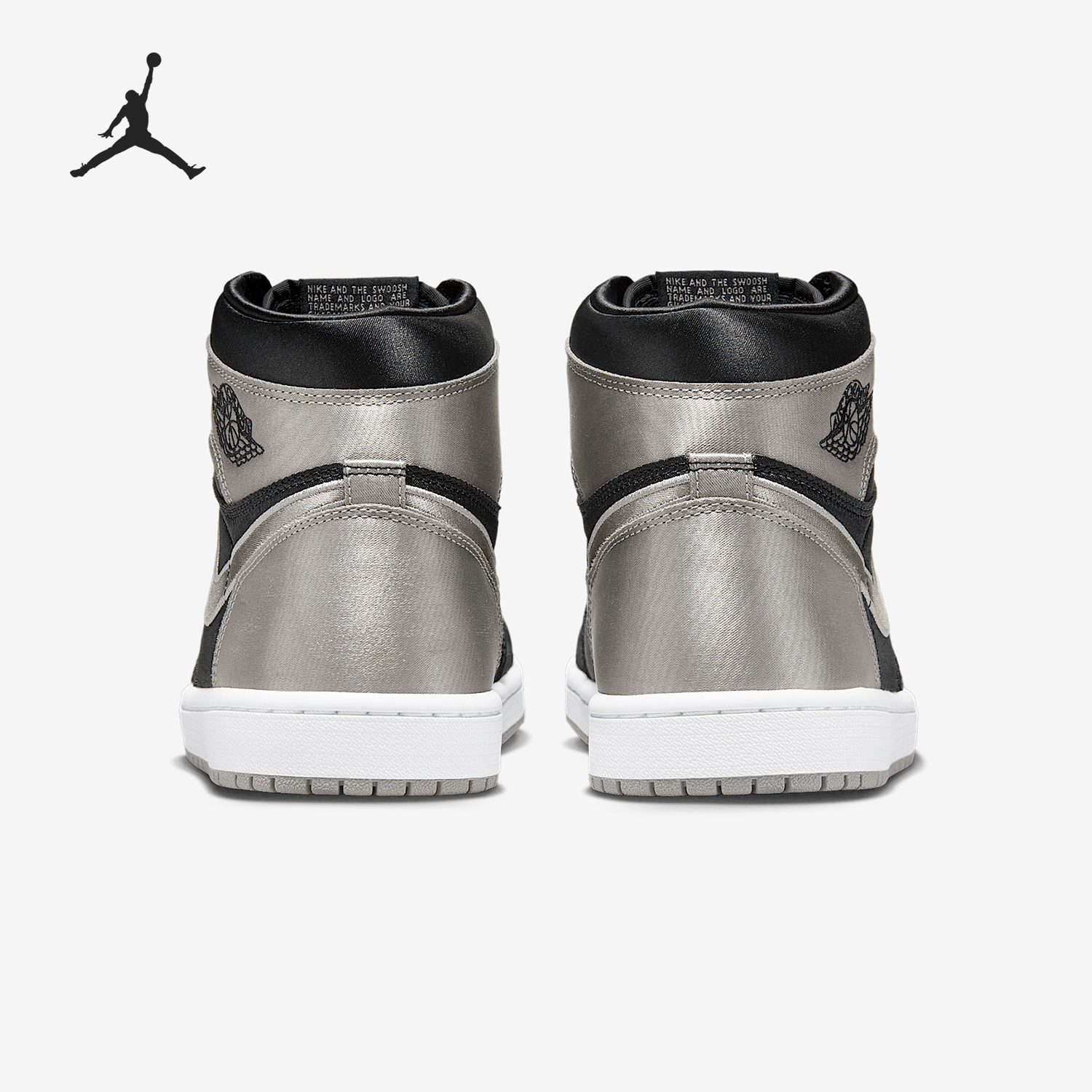 耐克女士复古高帮篮球鞋