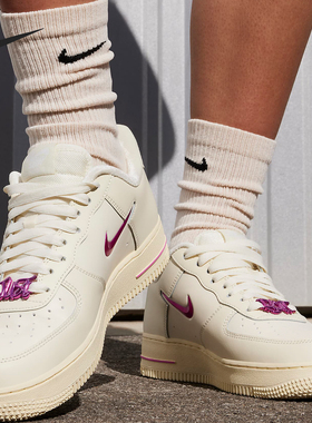 Nike/耐克正品Air Force 1 女士耐磨透气低帮板鞋FB8251-101