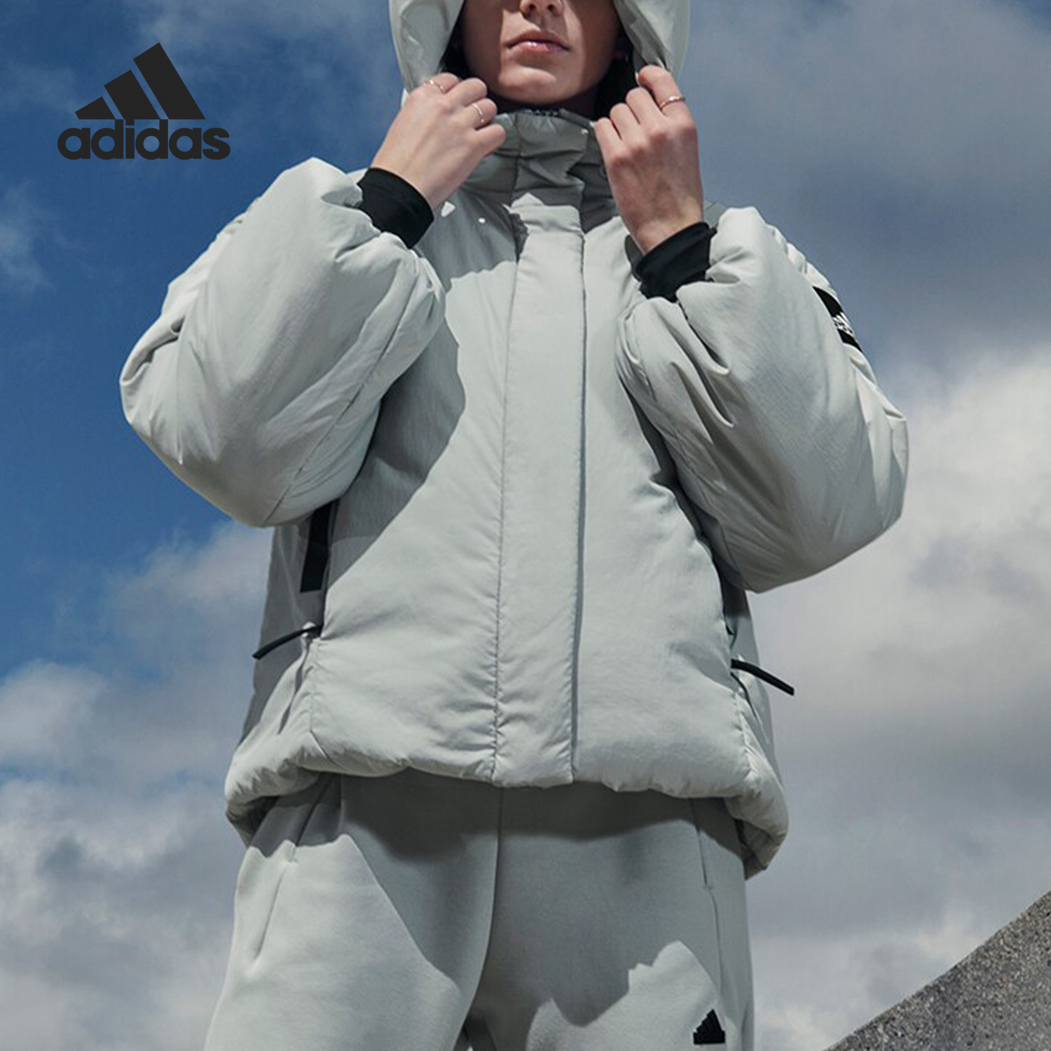 阿迪达斯正品女子运动羽绒服