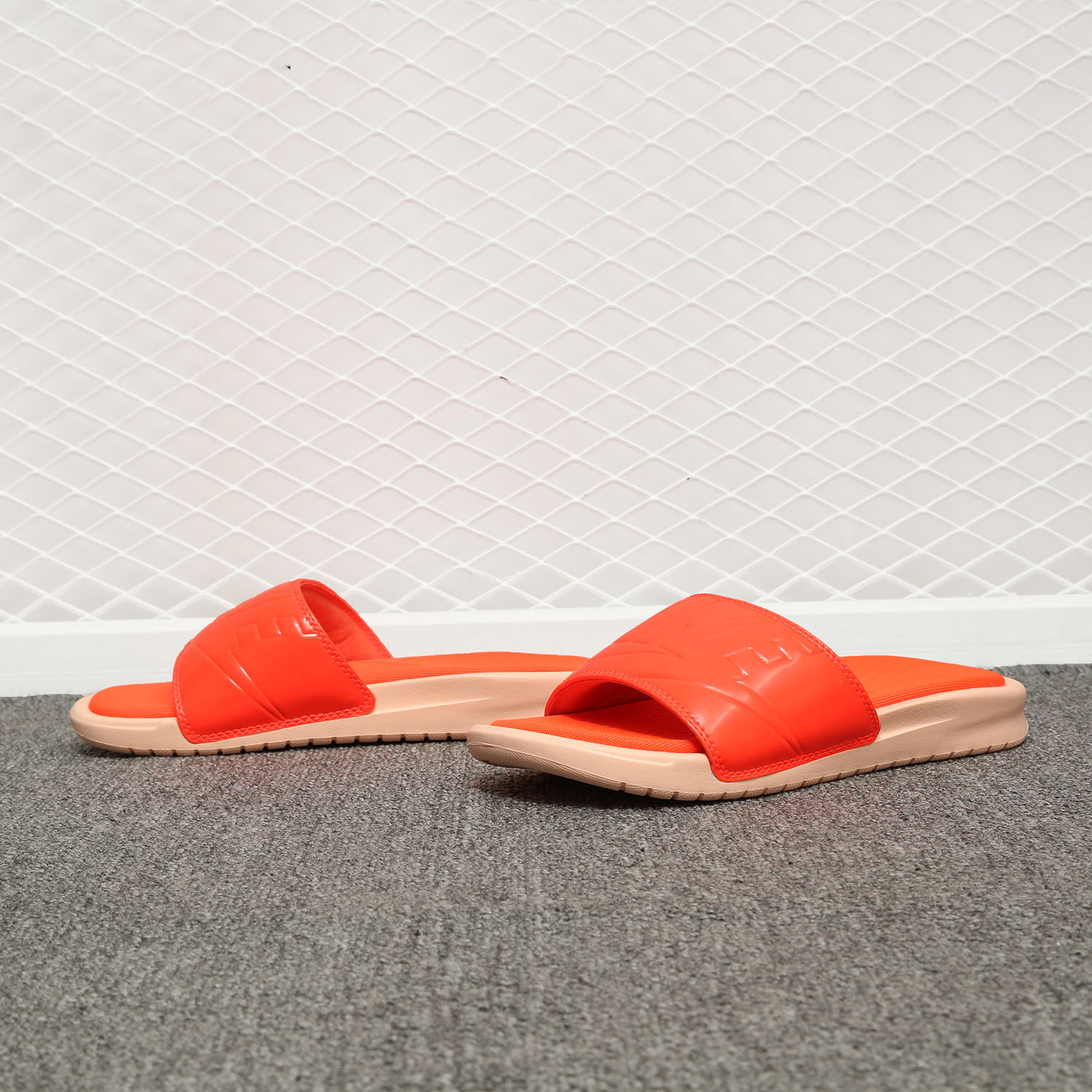 Nike/耐克正品当季新款 Benassi 糖果色女子运动休闲拖鞋AO2408