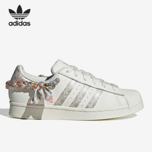 H03726 三叶草女子运动轻便透气低帮板鞋 阿迪达斯官方正品 Adidas