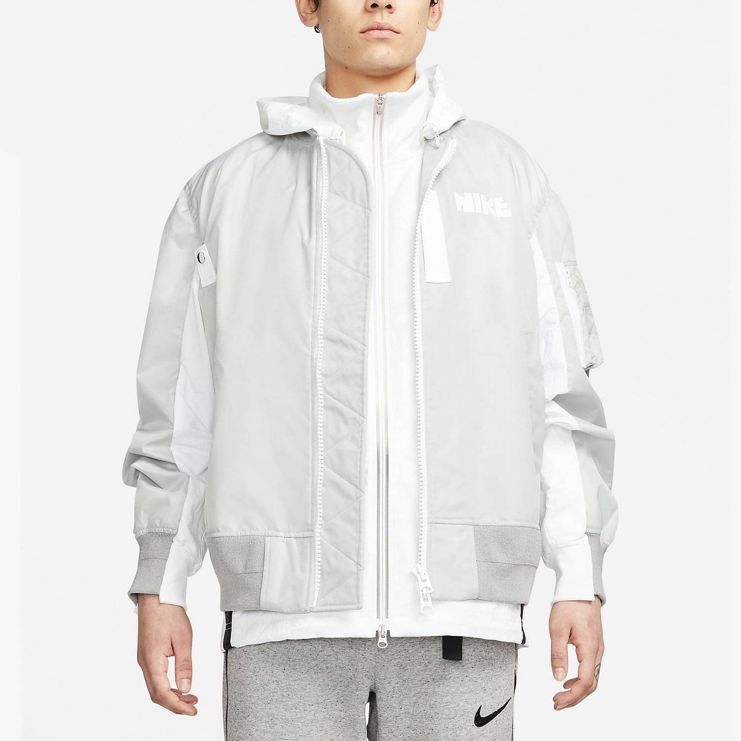 Nike/耐克正品Sacai联名男子时尚休闲运动夹克外套CZ4697-097