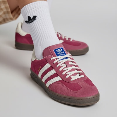 阿迪达斯男女经典休闲运动板鞋