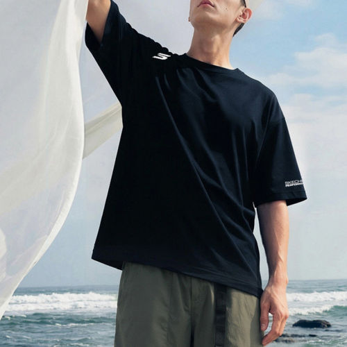 Skechers斯凯奇正品户外系列男凉感透气宽松速干T恤P226M361-0018