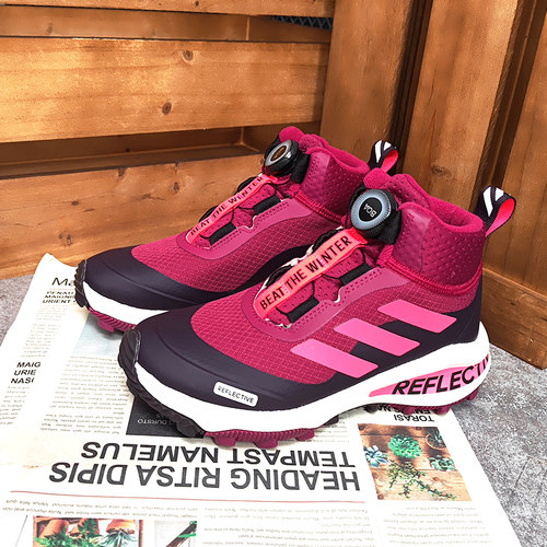 阿迪达斯大童户外跑步徒步雪地靴