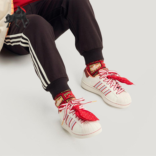 Adidas/阿迪达斯正品SUPERSTARISUPERSTAR经典透气休闲板鞋K472