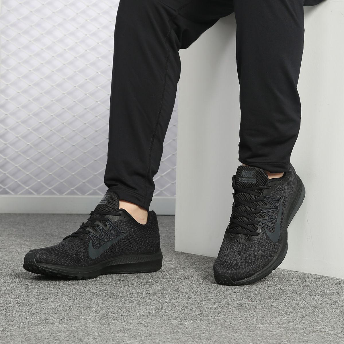 Nike/耐克正品 夏季新款男子休闲网面运动气垫跑步鞋AA7406