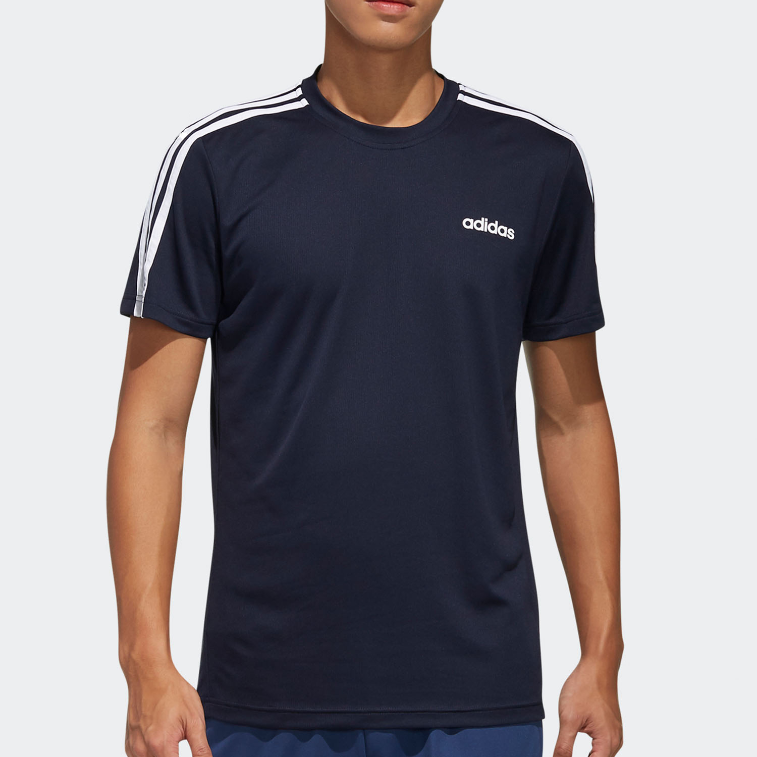 阿迪达斯男子夏季短袖T恤