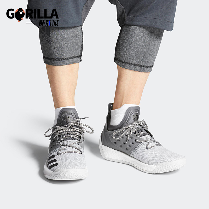 阿迪达斯男士低帮实战耐磨篮球鞋