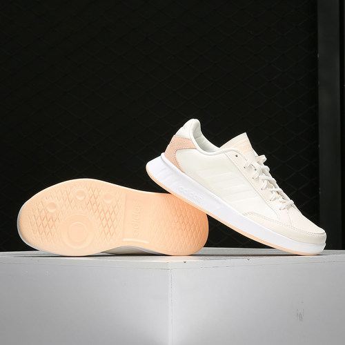 休闲鞋Adidas/阿迪达斯