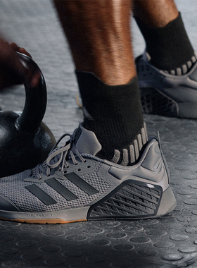 Adidas/阿迪达斯正品新款男女休闲运动训练鞋ID8627