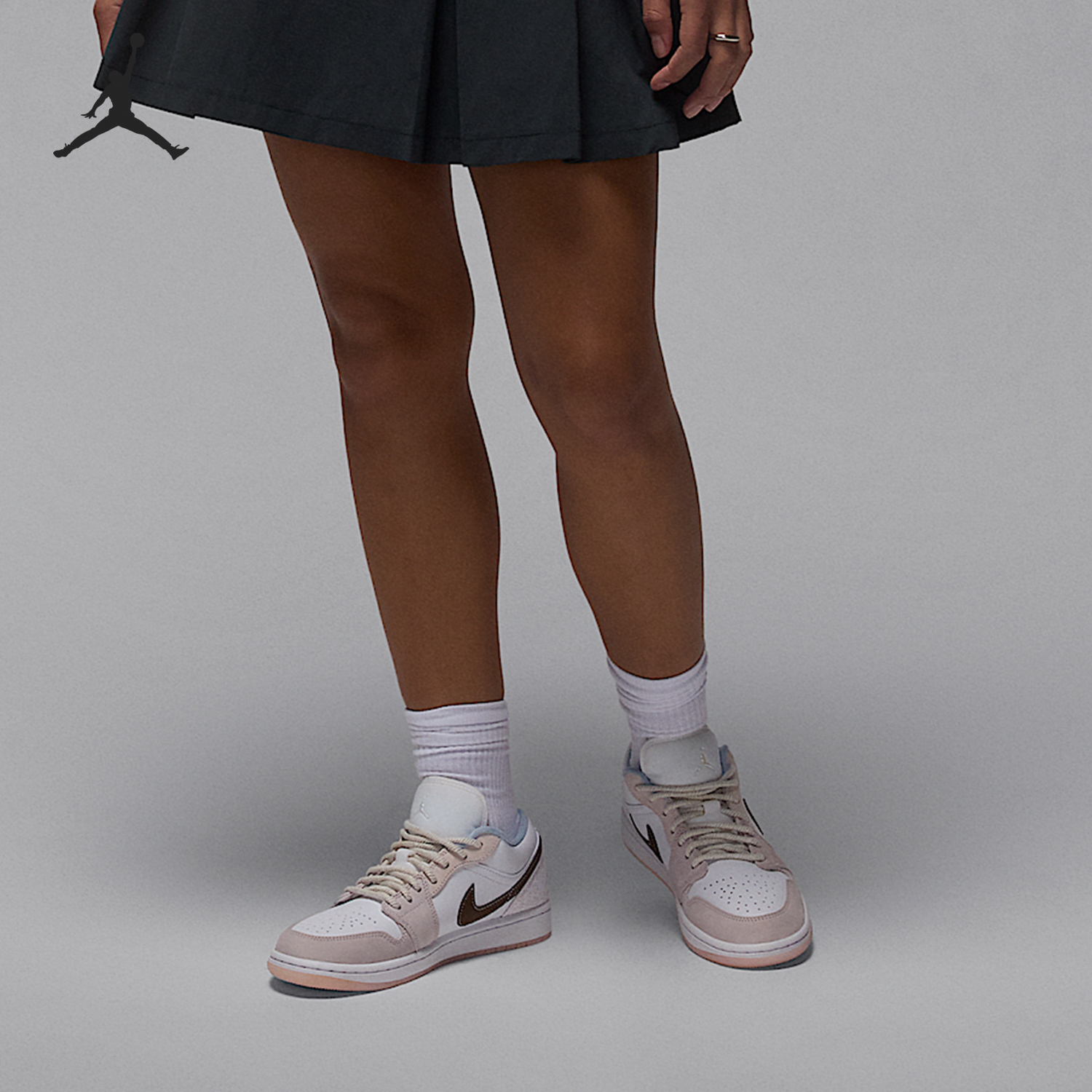 Nike/耐克正品JORDAN女士经典蕾丝运动透气低帮板鞋IB8859-101
