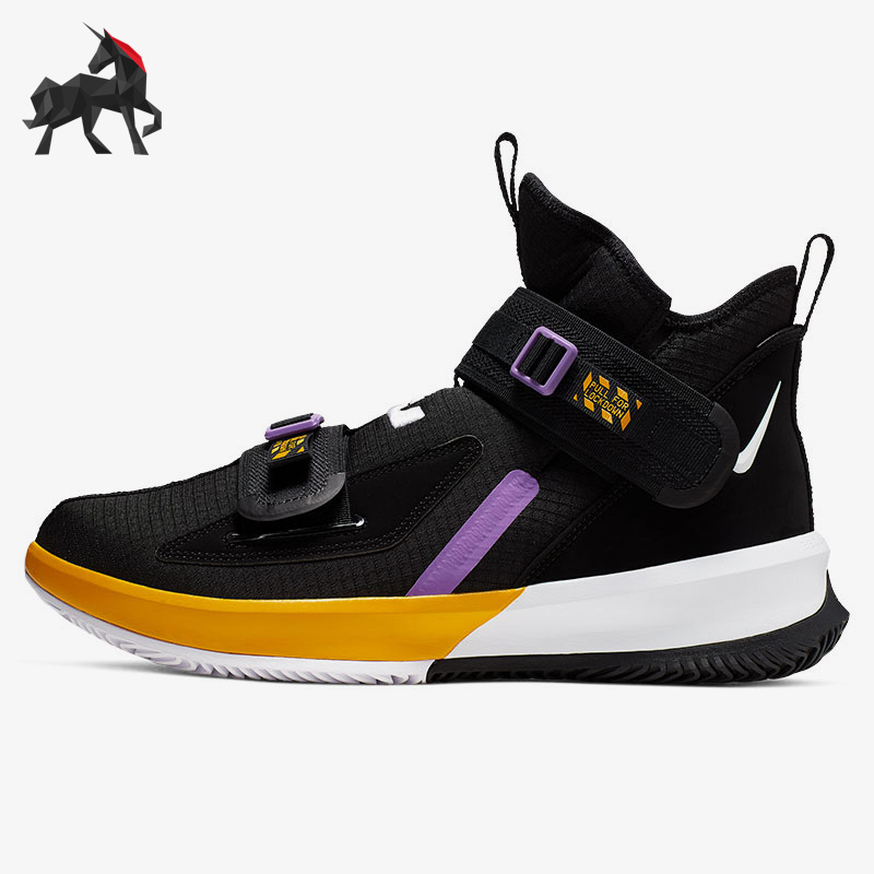 耐克xiiisfgar4228男子篮球鞋