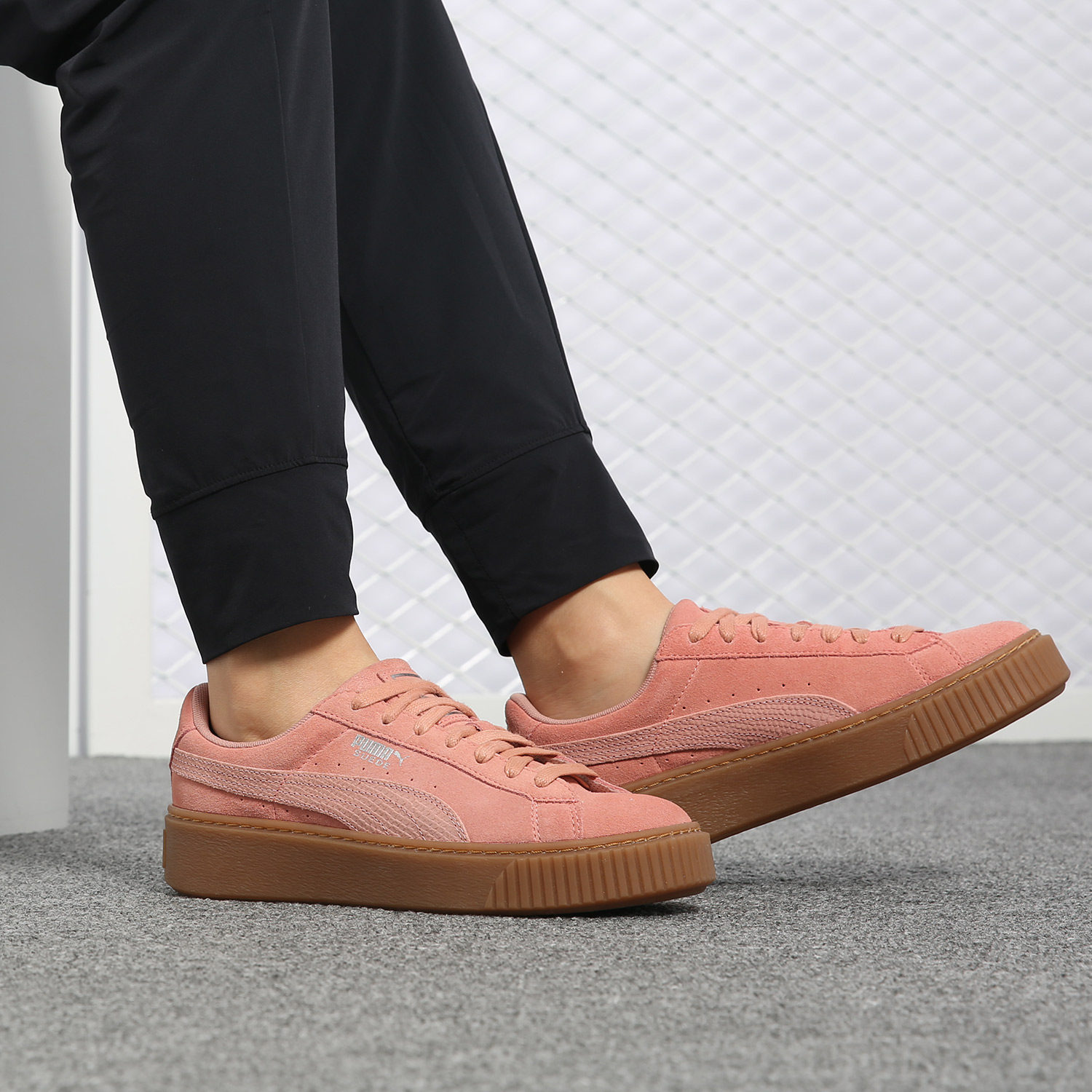 Puma/彪马正品 SUEDE PLATFORM 蕾哈娜女子休闲运动松糕鞋365109