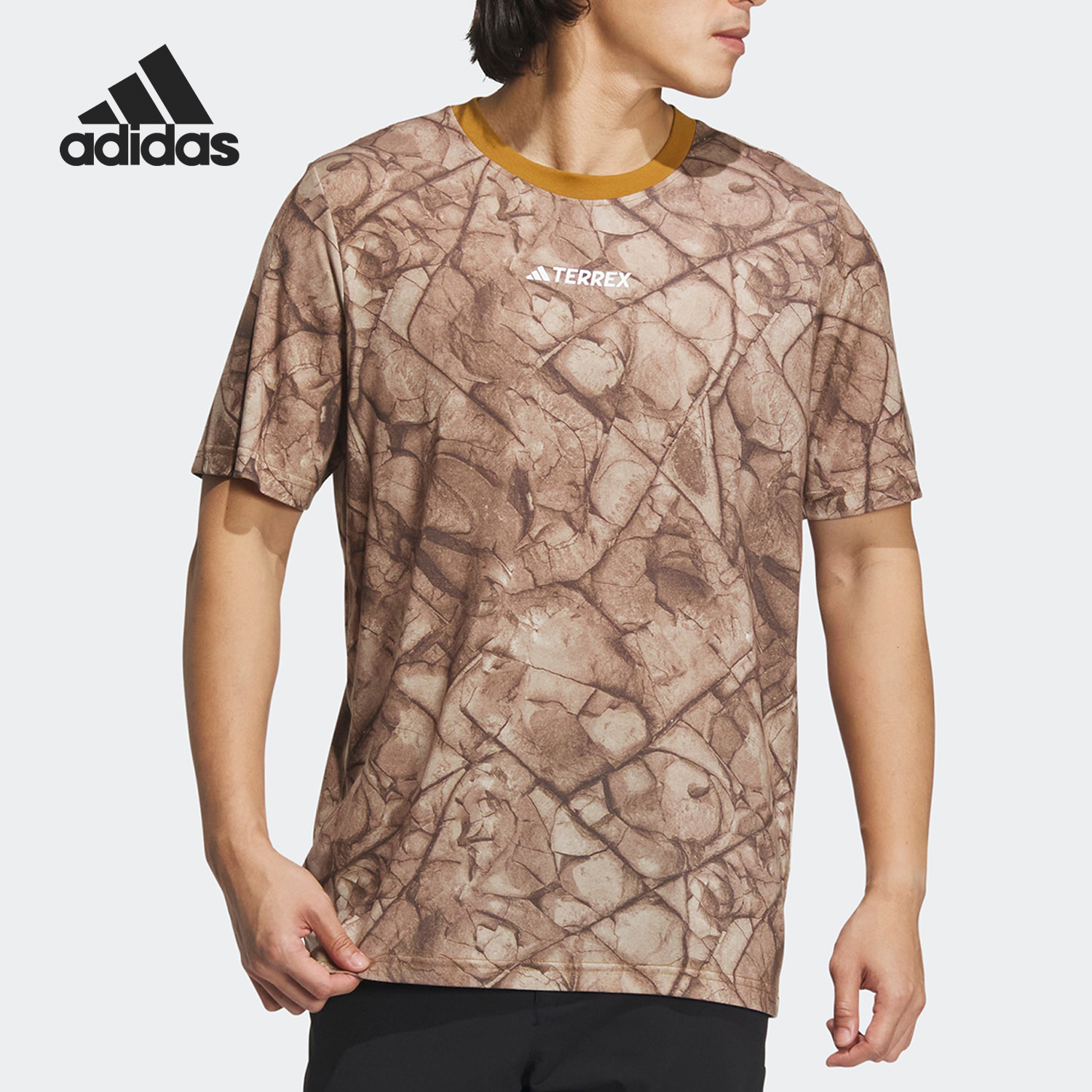 Adidas/阿迪达斯男女运动短袖