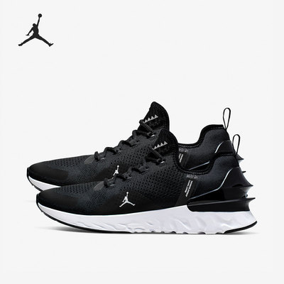 Nike/耐克缓震跑步鞋男子