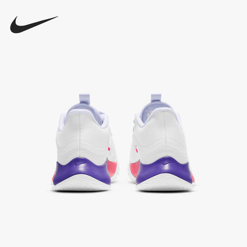 耐克女子缓震运动网球鞋