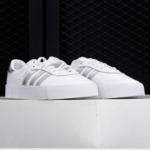 ADIDAS三叶草女子经典鞋