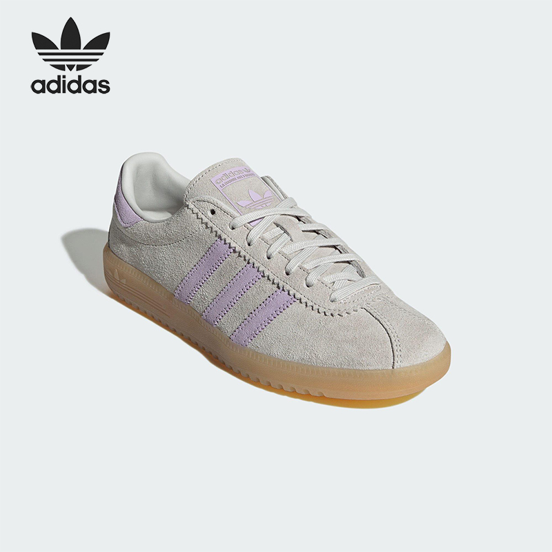 阿迪达斯女子运动板鞋JS3975