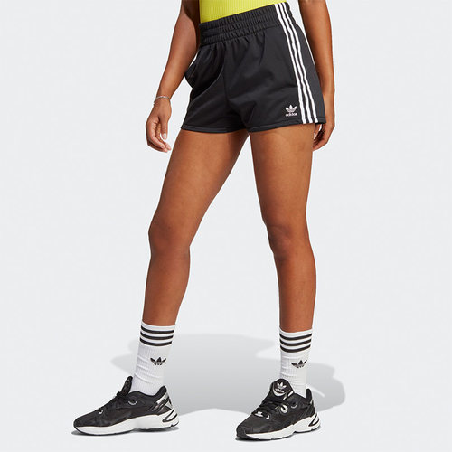 Adidas/阿迪达斯正品三叶草新款女子休闲时尚运动短裤IB7426