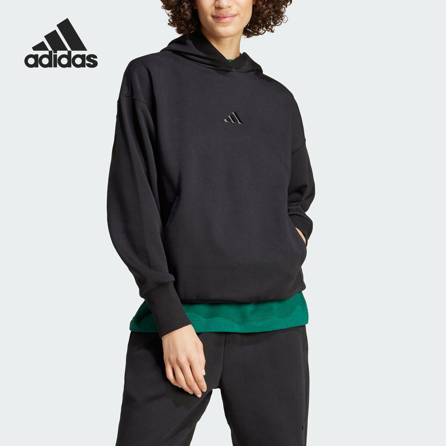 阿迪达斯女士连帽宽松休闲卫衣