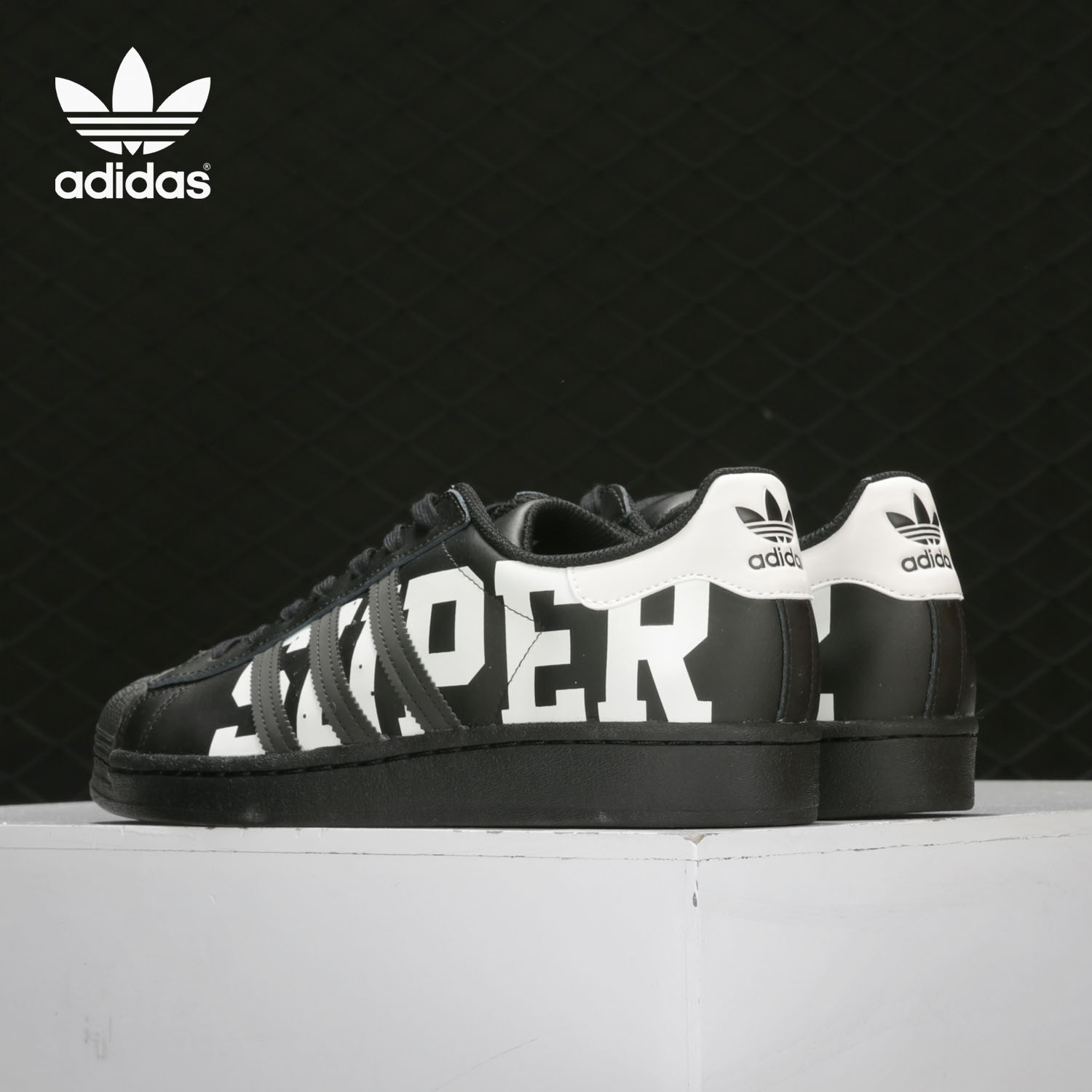 阿迪达斯正品男女休闲鞋