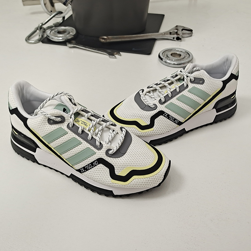 阿迪达斯正品男女运动鞋