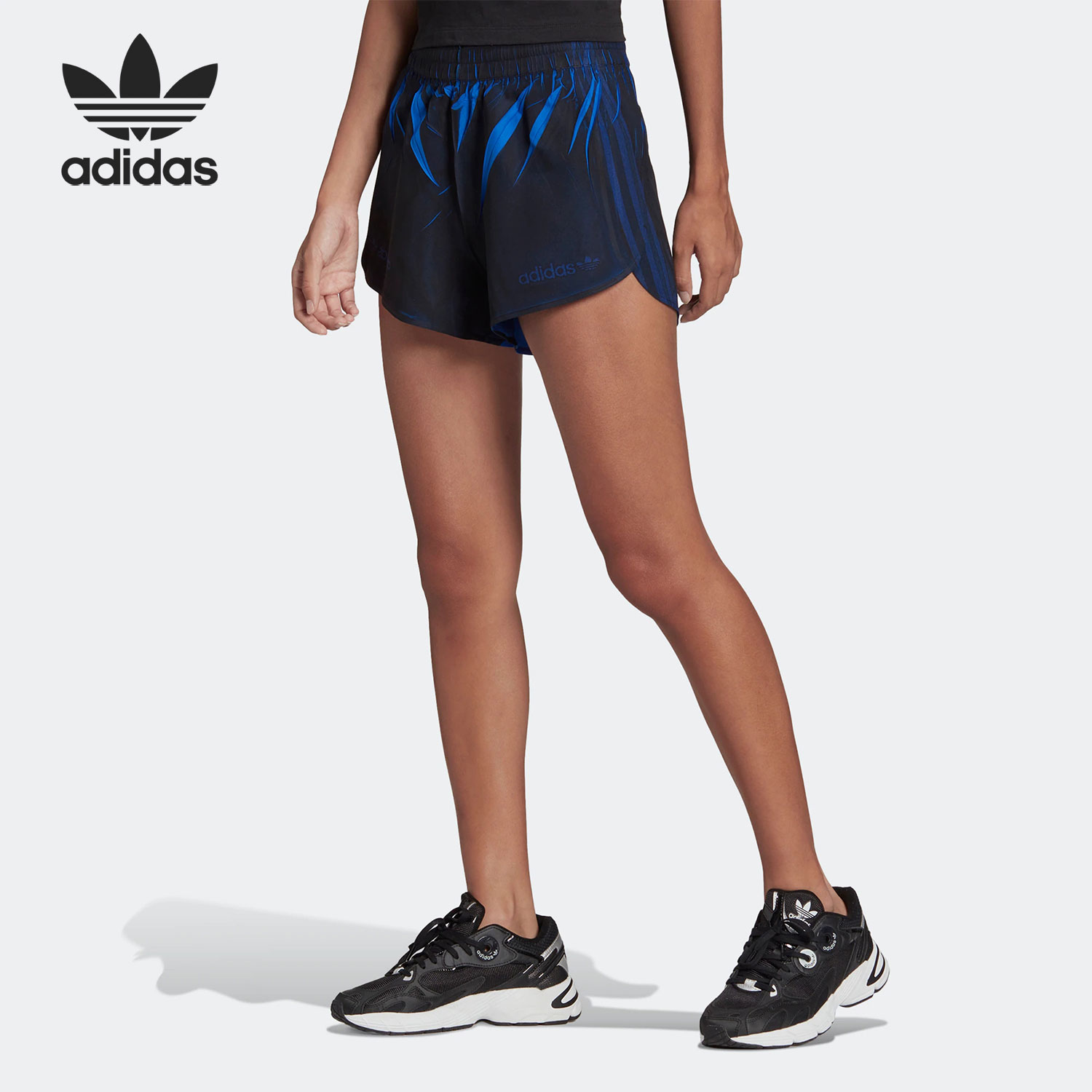Adidas/阿迪达斯正品夏季三叶草休闲女子运动短裤HC0453